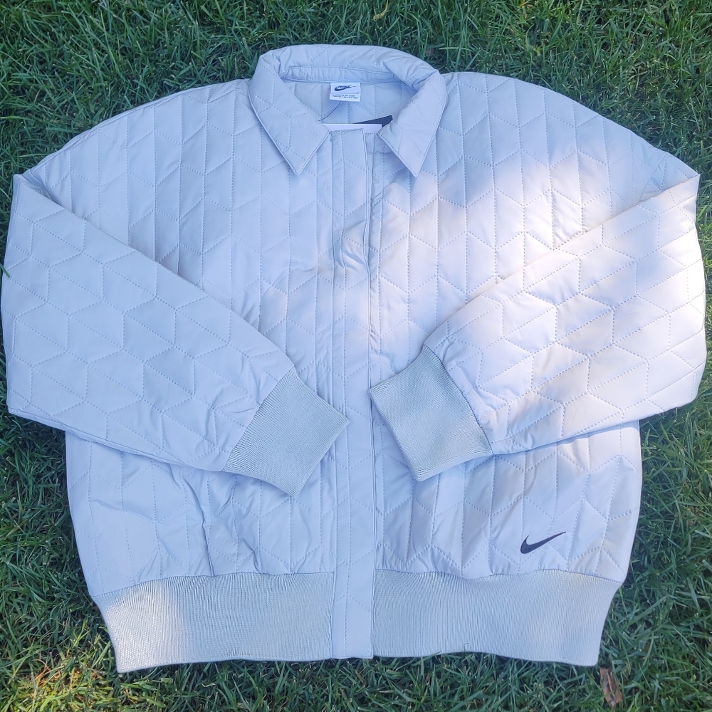 New women's Nike jacket